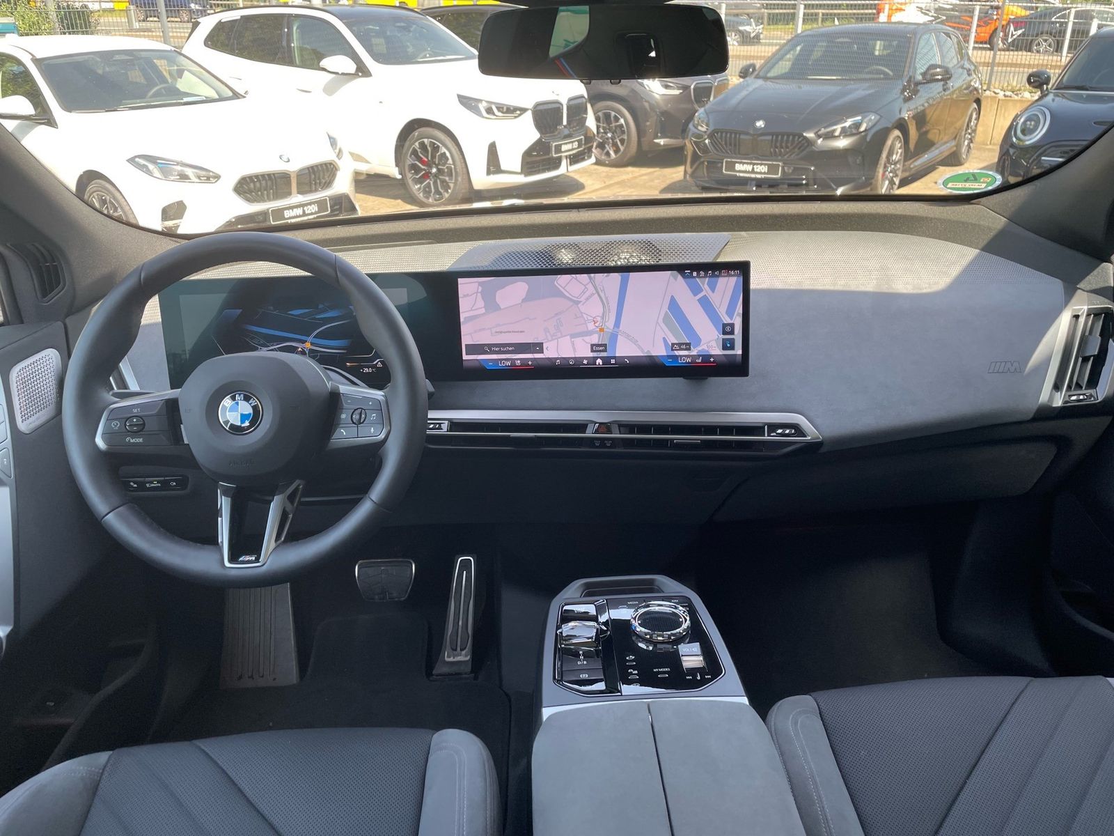 BMW iX xDrive60 M Sport Pro || Pano AHK Autobahnass