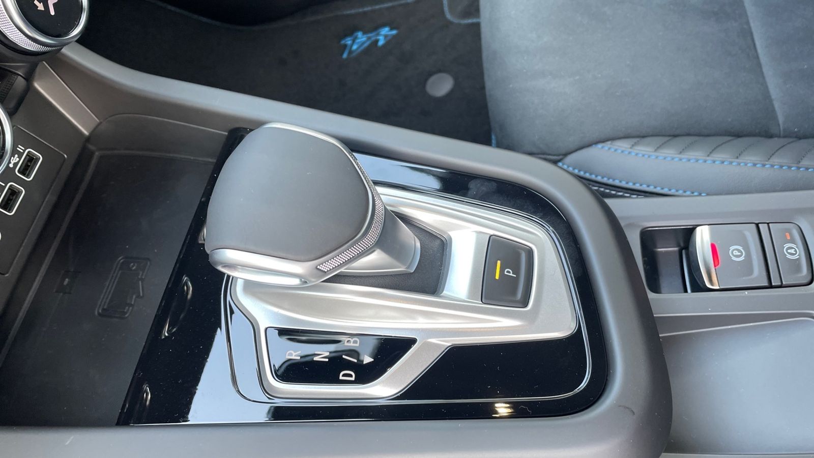 Renault Arkana ESPRIT ALPINE Full Hybrid - Samsaru's Car Outlet