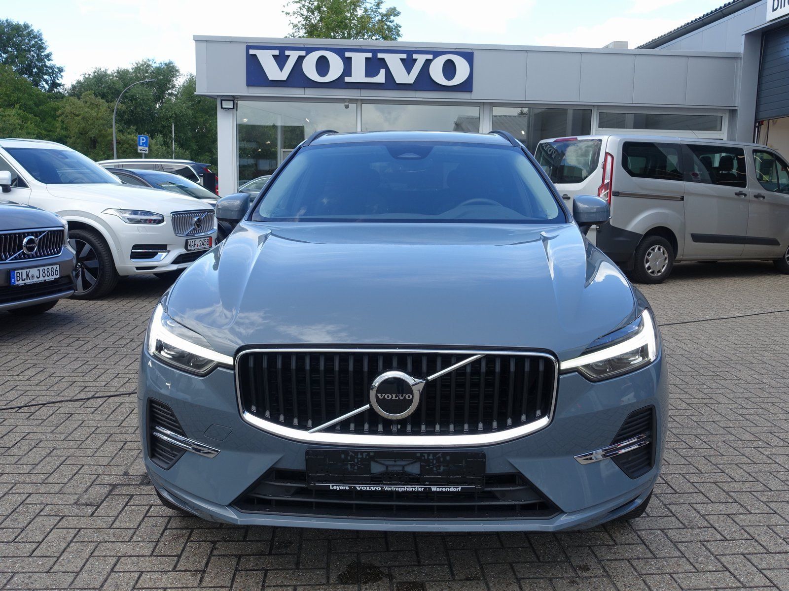 Volvo XC60 Core B4 Mild-Hybrid - Samsaru's Car Outlet