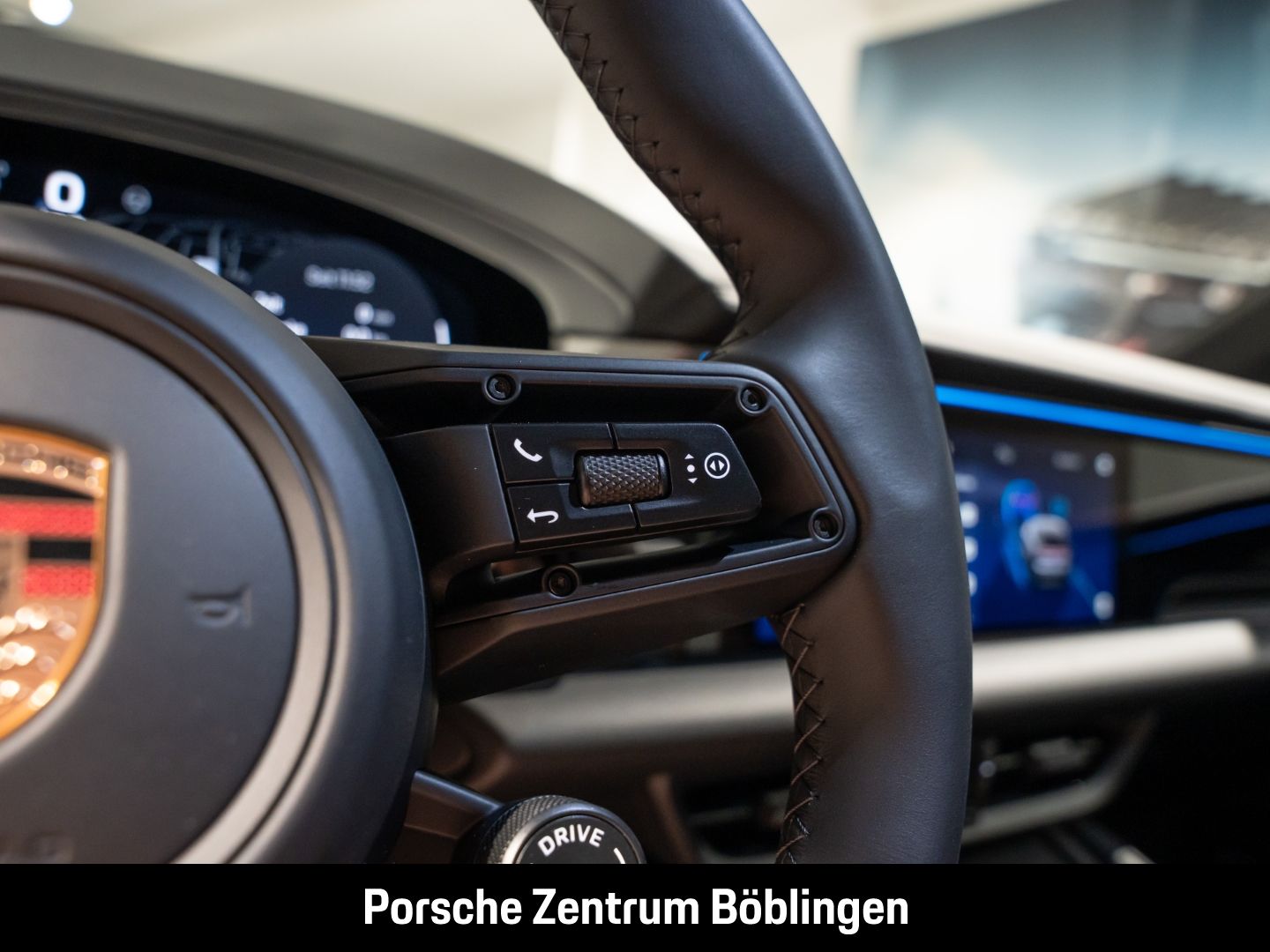 Porsche Macan 4 InnoDrive HeadUp LEDmatrix Panorama BOSE