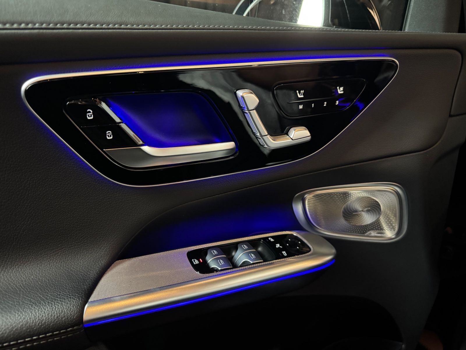 Mercedes-Benz GLC 400/ 4Matic / AMG / BURMESTER/ PANO e 4Matic