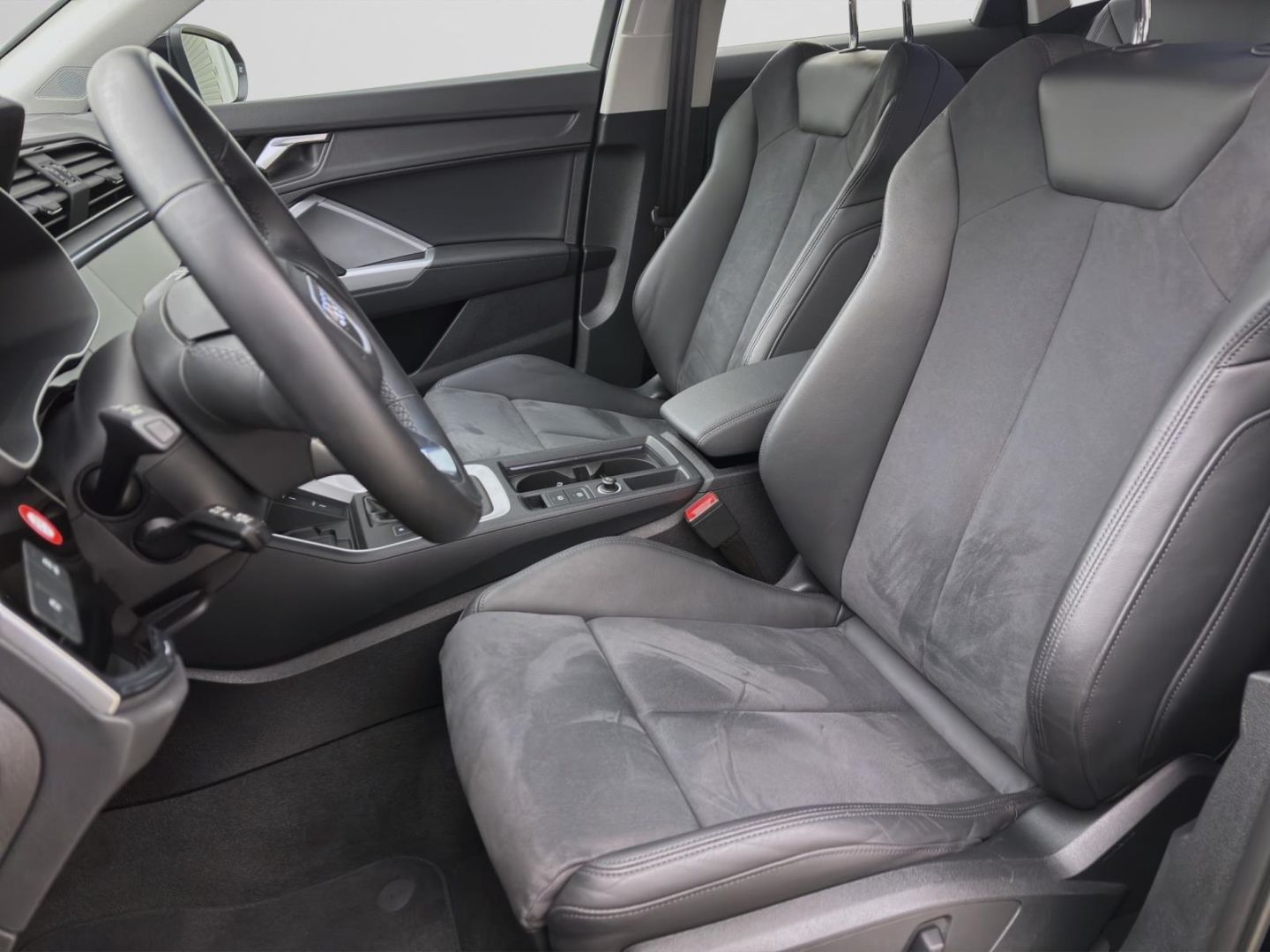 Audi Q3 Sportback 40 TDI Q S LINE - Samsaru's Car Outlet