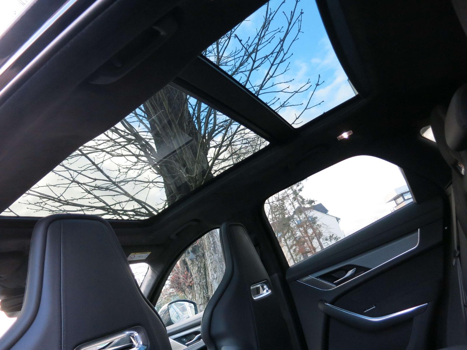Jaguar F-Pace SVR AWD Subwoofer ACC HEAD-UP KAMERA 21