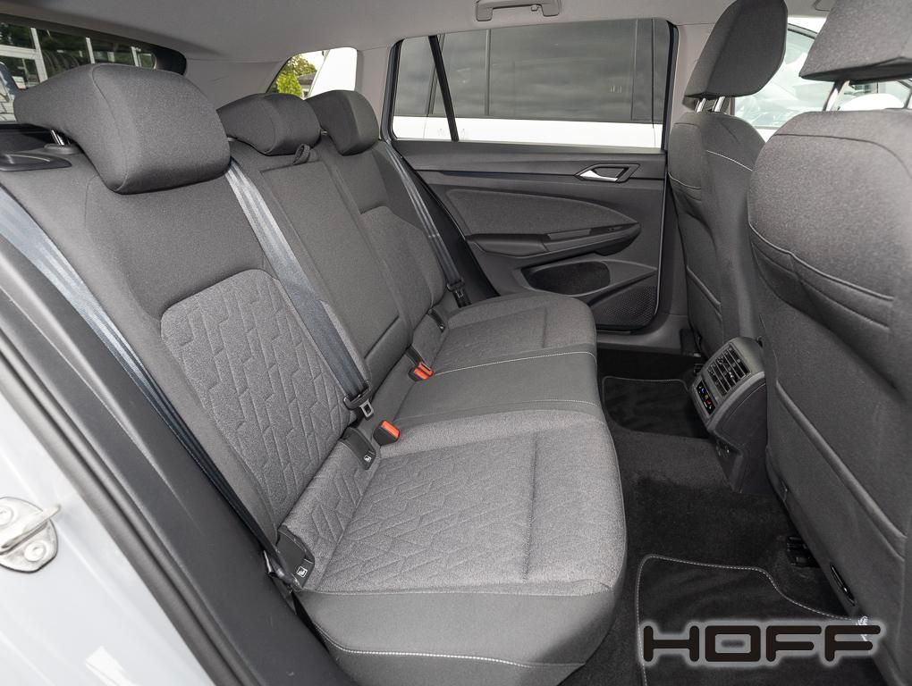 Volkswagen Golf VIII Variant 1.5 TSI MOVE - Samsaru's Car Outlet