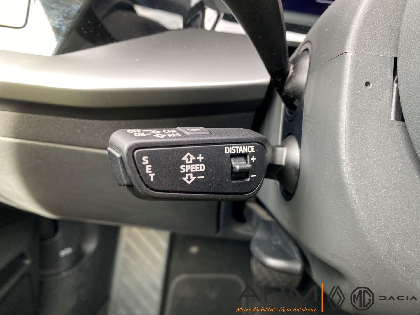 Audi A3 Sportback 30 TFSI advanced - Samsaru's Car Outlet