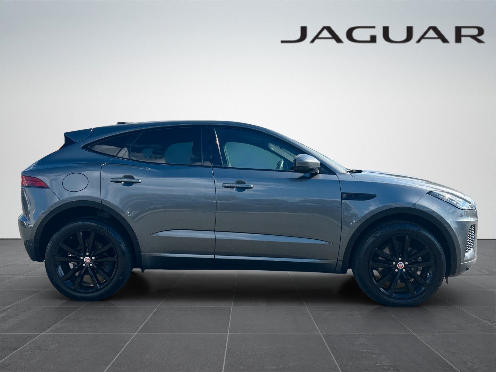 Jaguar E-Pace P250 CHEQUERED FLAG 4WD Autom.
