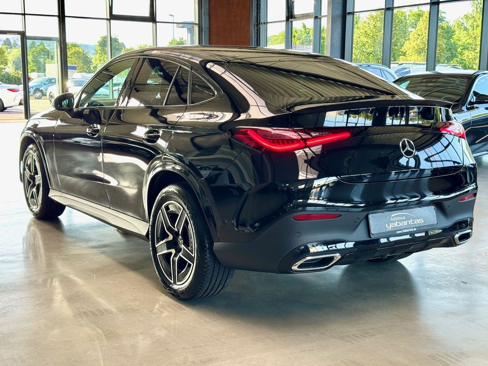 Mercedes-Benz GLC 300 4M Coupé AMG - Samsaru's Car Outlet