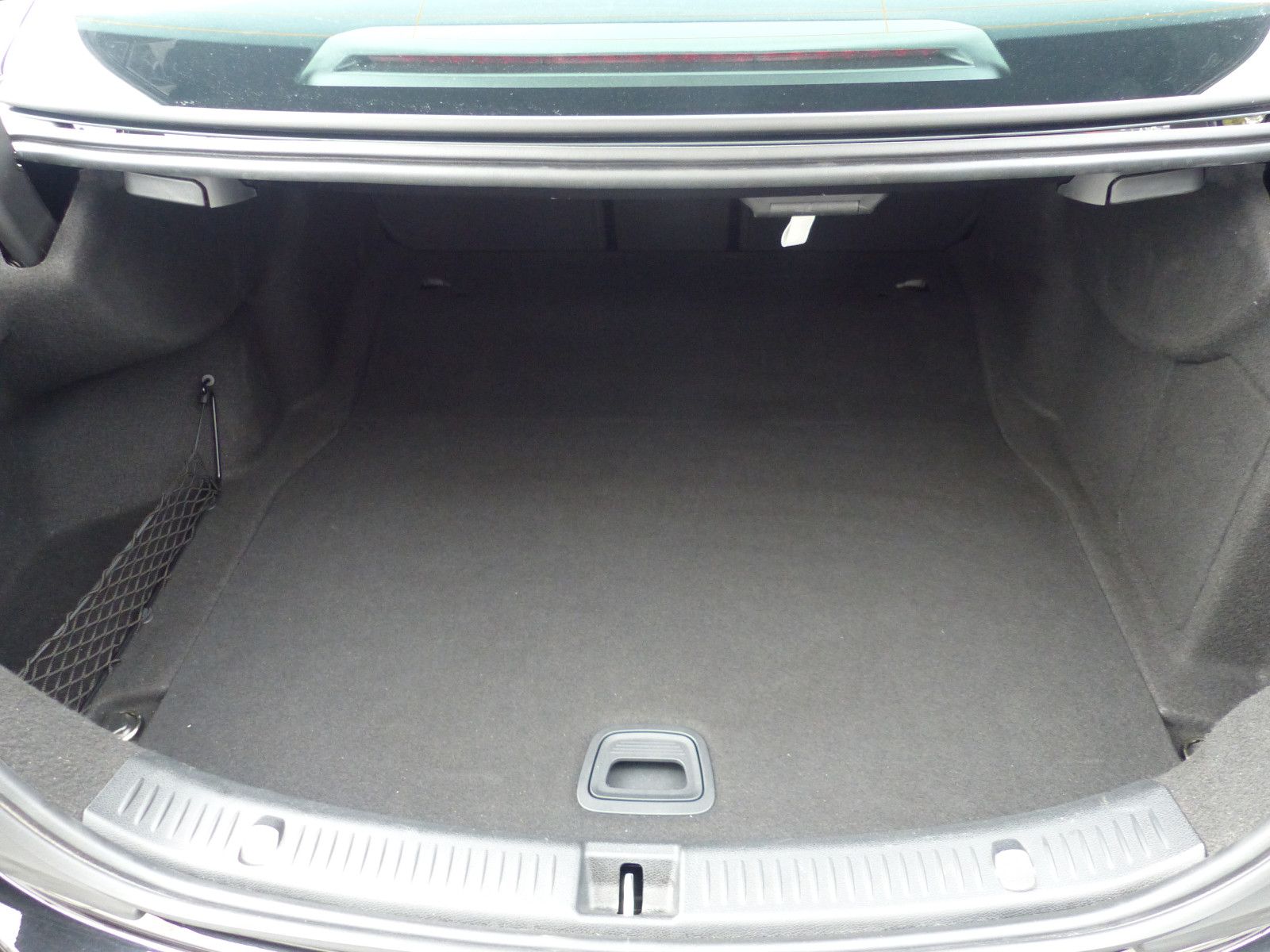 Mercedes-Benz E 220 d AVANGARDE - Samsaru's Car Outlet