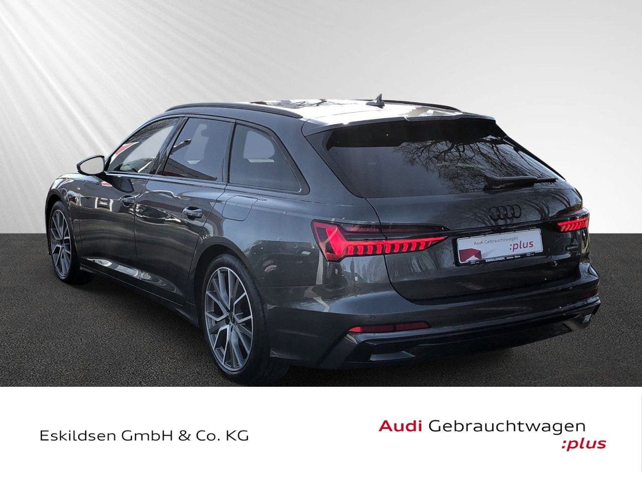 Audi A6 Avant 55 TFSI e Design S-LINE+MATRIX+PANO+ACC