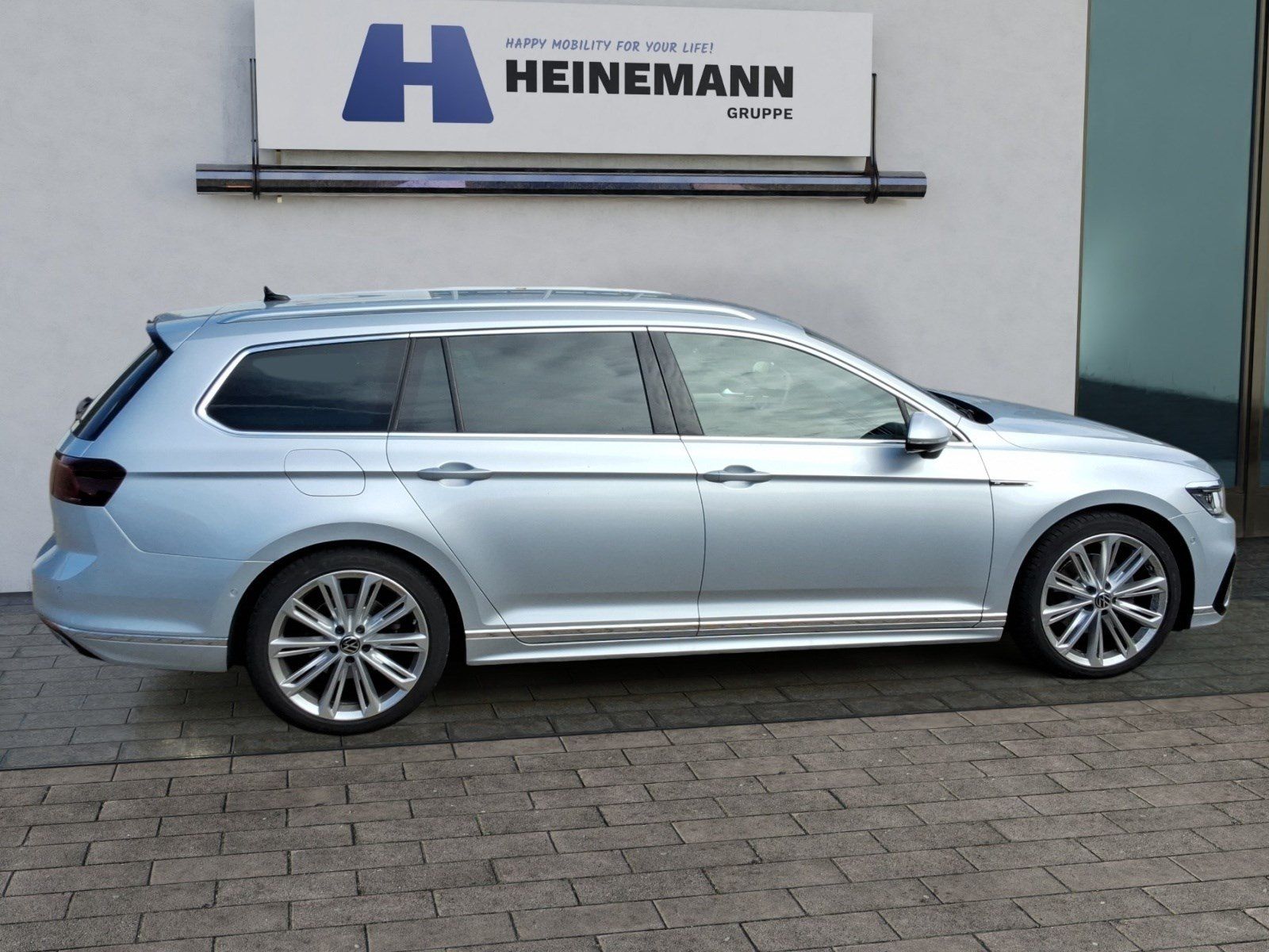 Volkswagen Passat Variant 2.0 TDI R-Line*Sport*AHK*NAVI*Dig