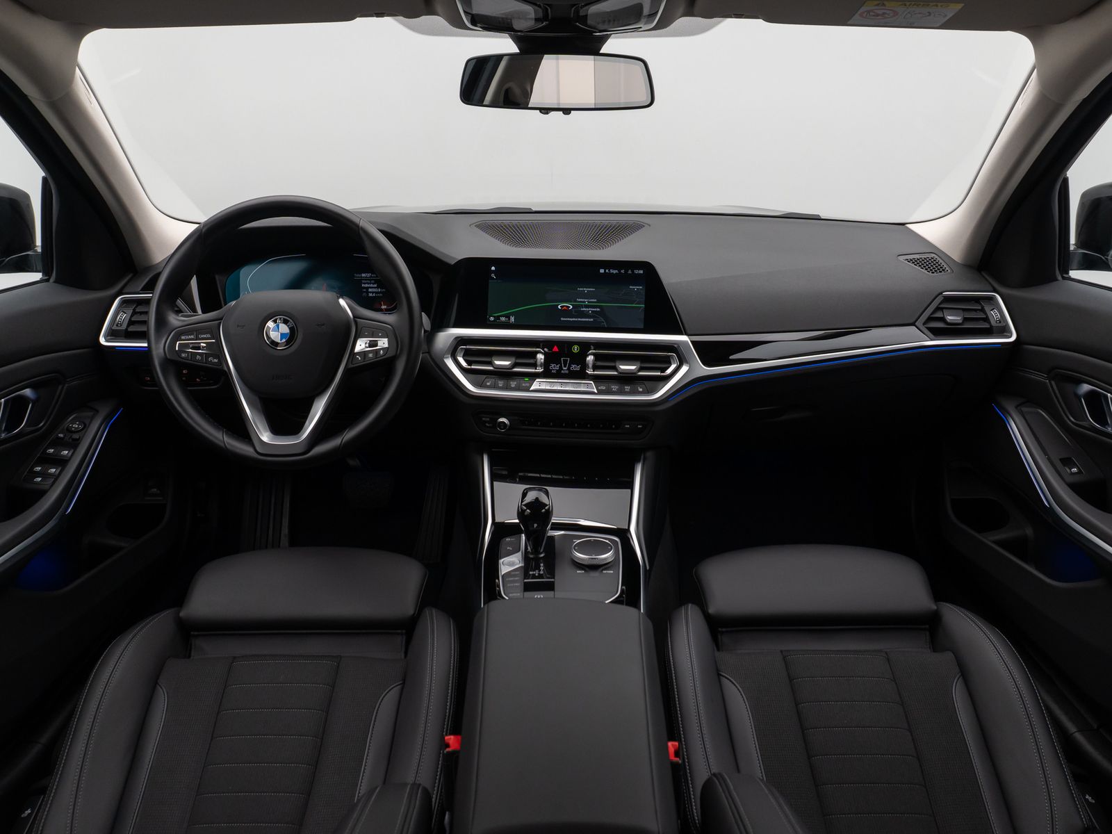 BMW 320d SportLine - Samsaru's Car Outlet