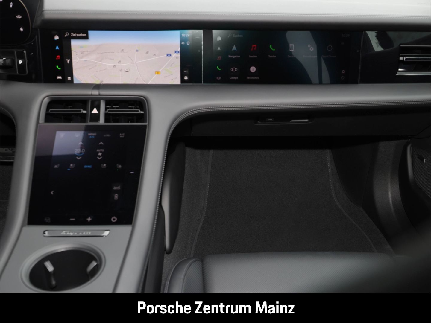 Porsche Taycan Sport Turismo UPE:154.000€,Beifahrerdispl
