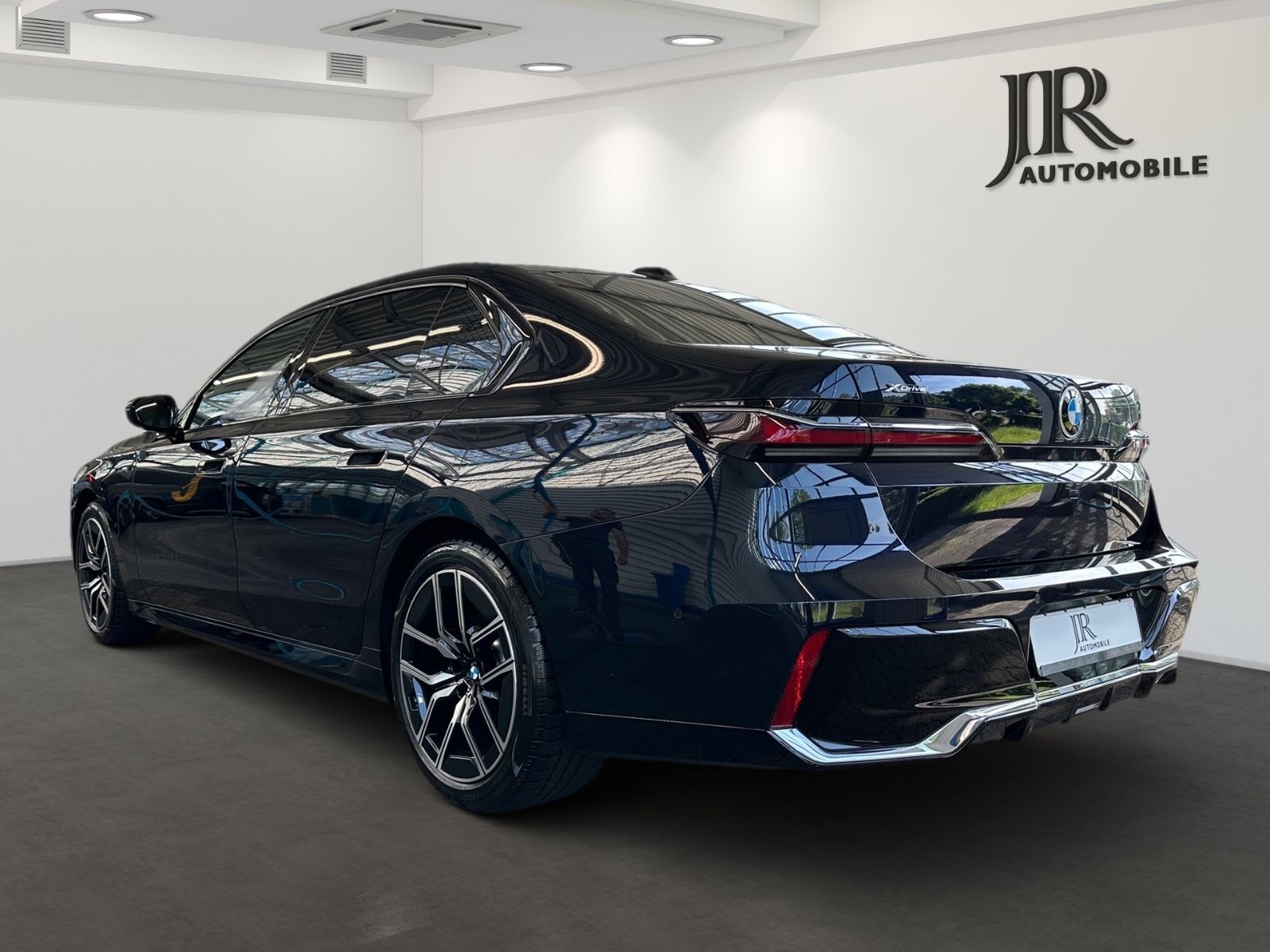 BMW 740 d xDrive M Sport  Fond Entertainment,TV