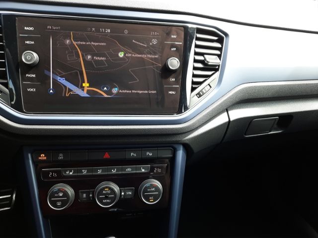 Volkswagen T-Roc 1.5 TSI DSG United - Samsaru's Car Outlet