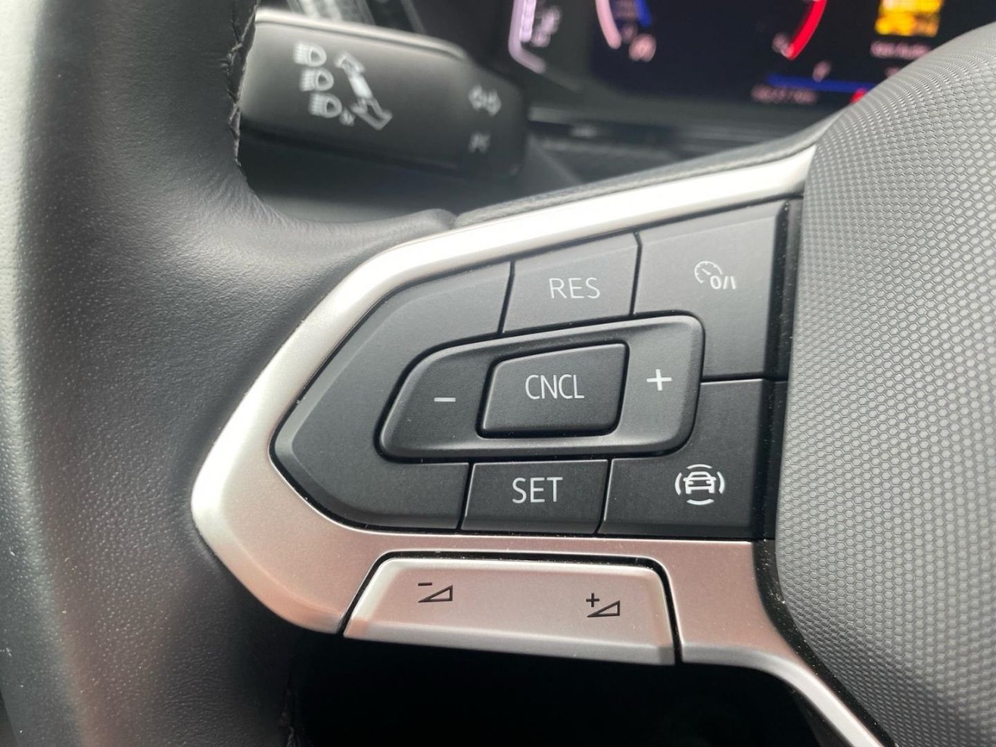 Volkswagen T-Cross 1.0 TSI Life - Samsaru's Car Outlet