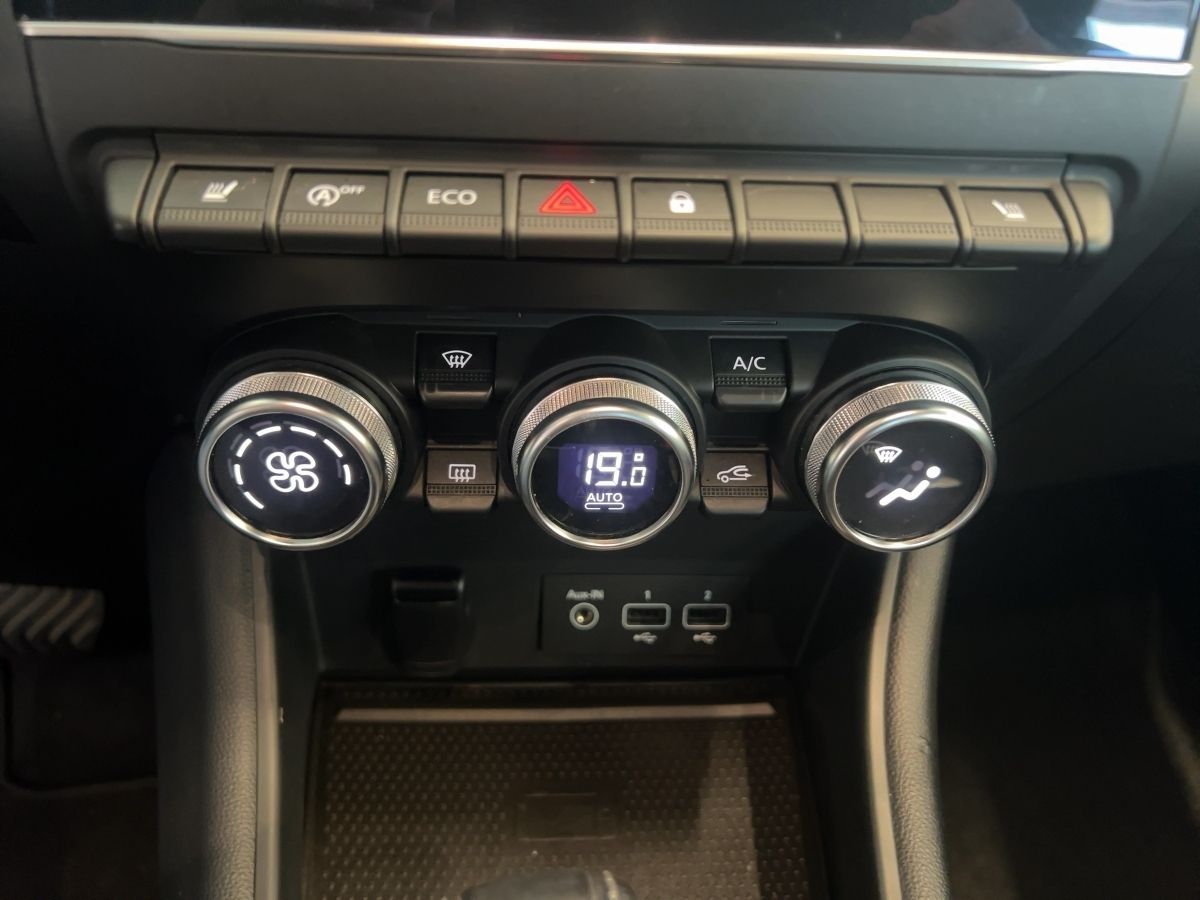 Renault Captur TCe 130 EDC Intens - Samsaru's Car Outlet