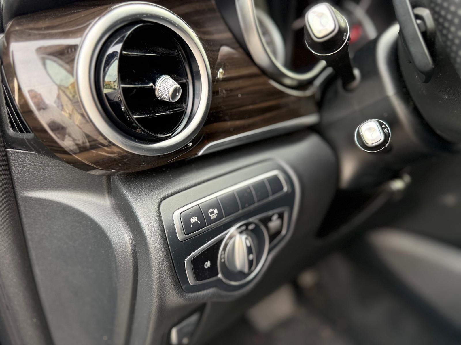 Mercedes-Benz V 220 V -Klasse AVANTG./EDITION - Samsaru's Car Outlet