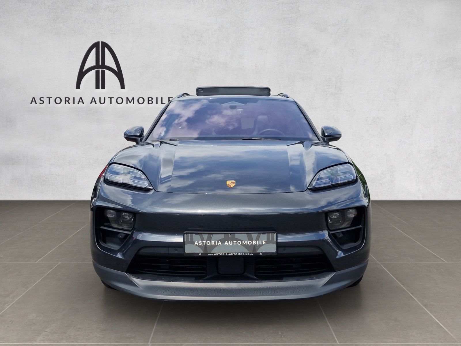 Porsche Macan 4 - Samsaru's Car Outlet