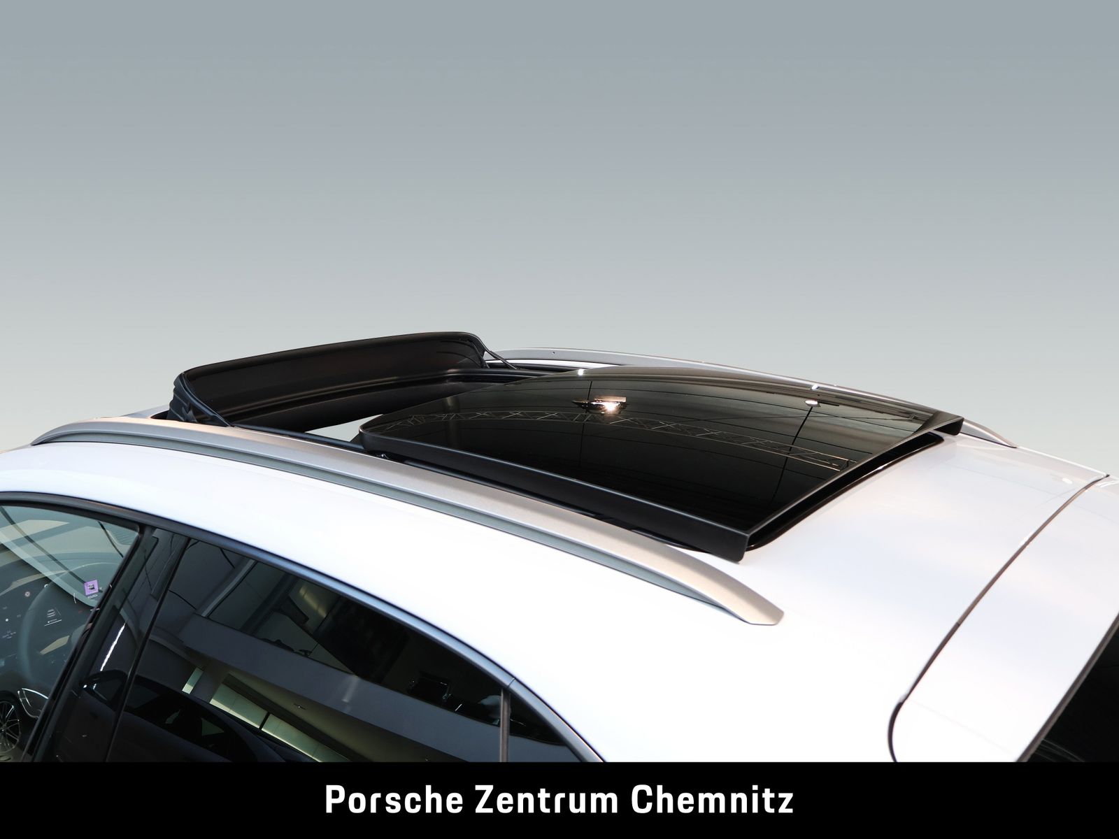Porsche Macan 4 Electric BEV!;Pano;Luft;BOSE