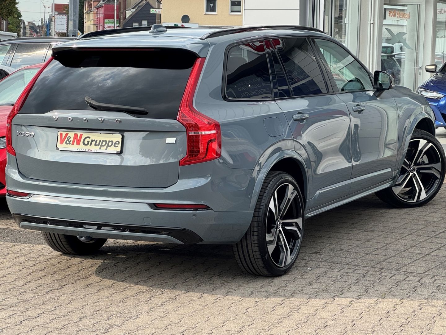 Volvo XC90 T8 Recharge Plus Dark Sitzlüftung AWD 7-Stz