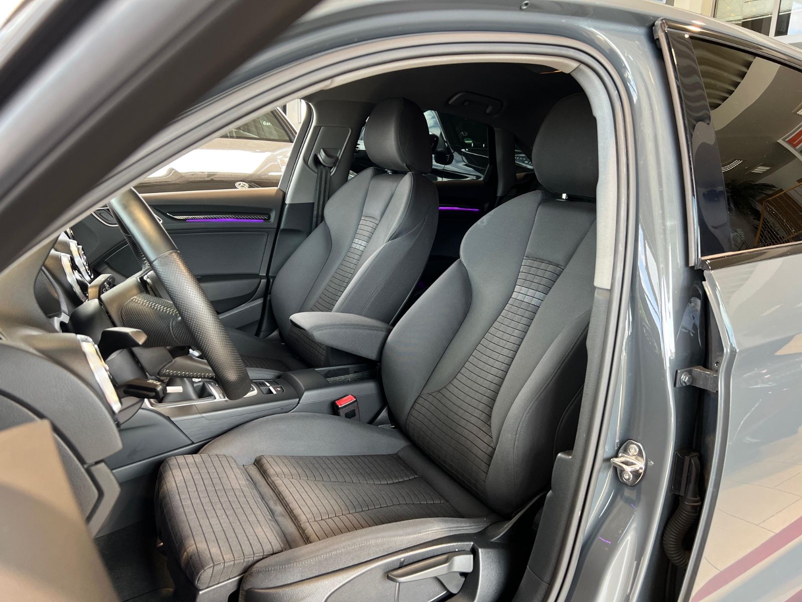 Audi A3 Limousine 30 TFSI S-Line - Samsaru's Car Outlet