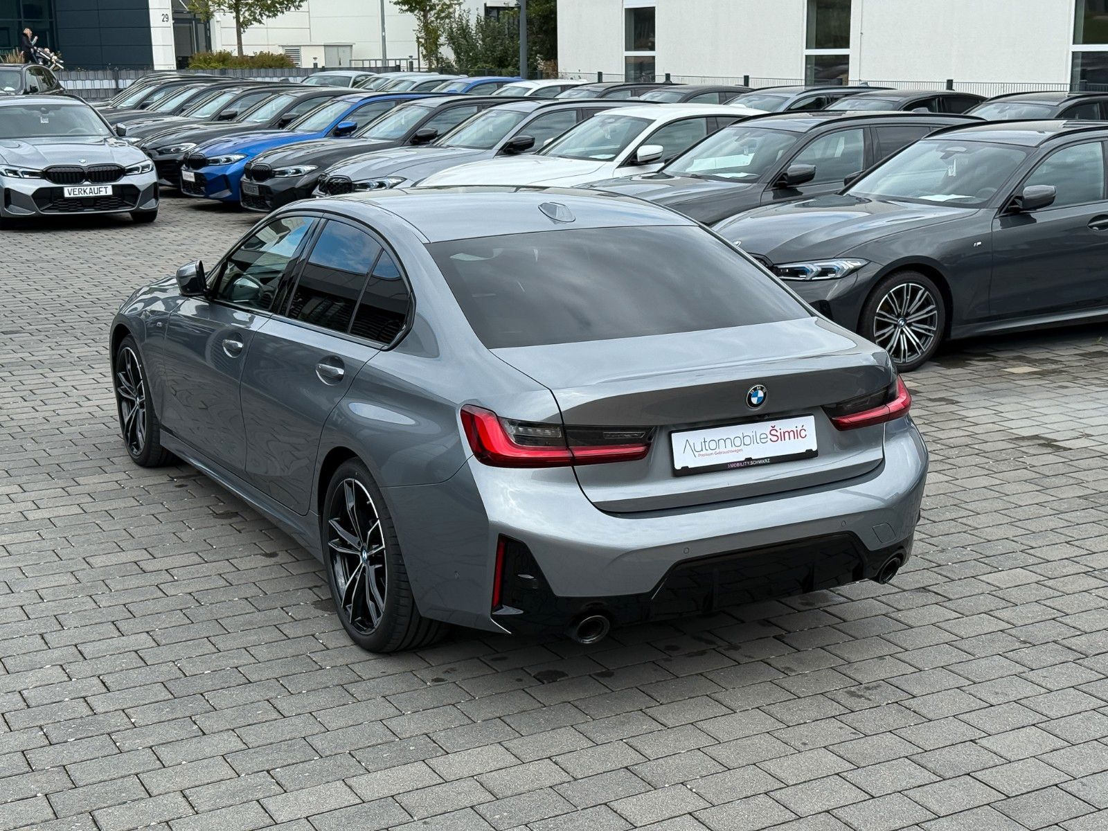 BMW 320d xD M Sport 19" ACC HuD 360° Ambiente StHzg