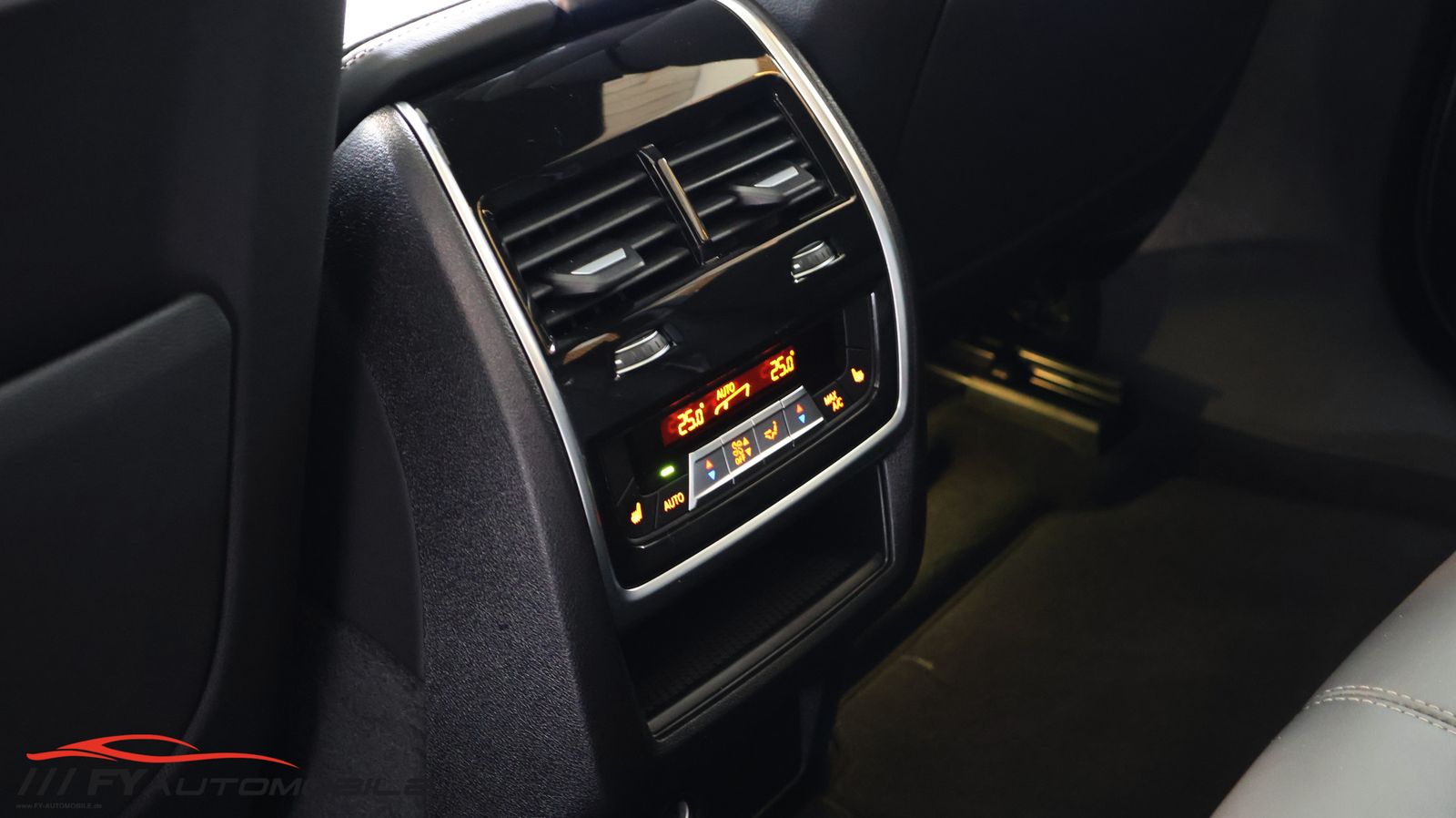 BMW X6 40 d xDrive M Sportpaket Pro* Luftf* AHK* Pan