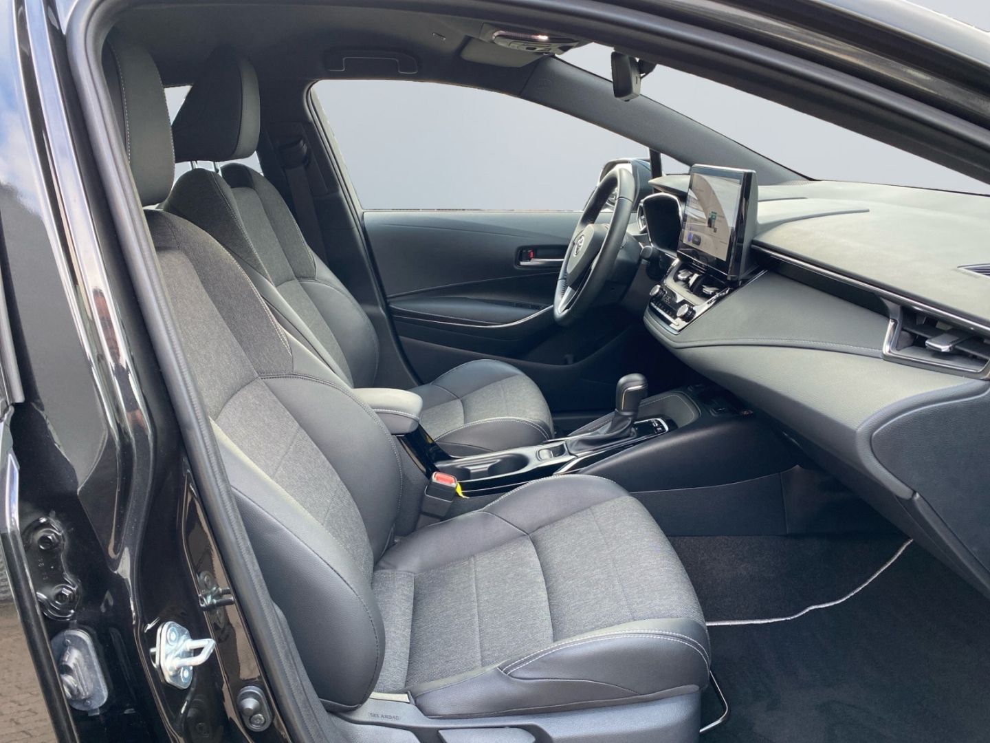 Toyota Corolla 1.8 Hybrid Team D *Bi-LED*ACC*CAM*SHZ*PD