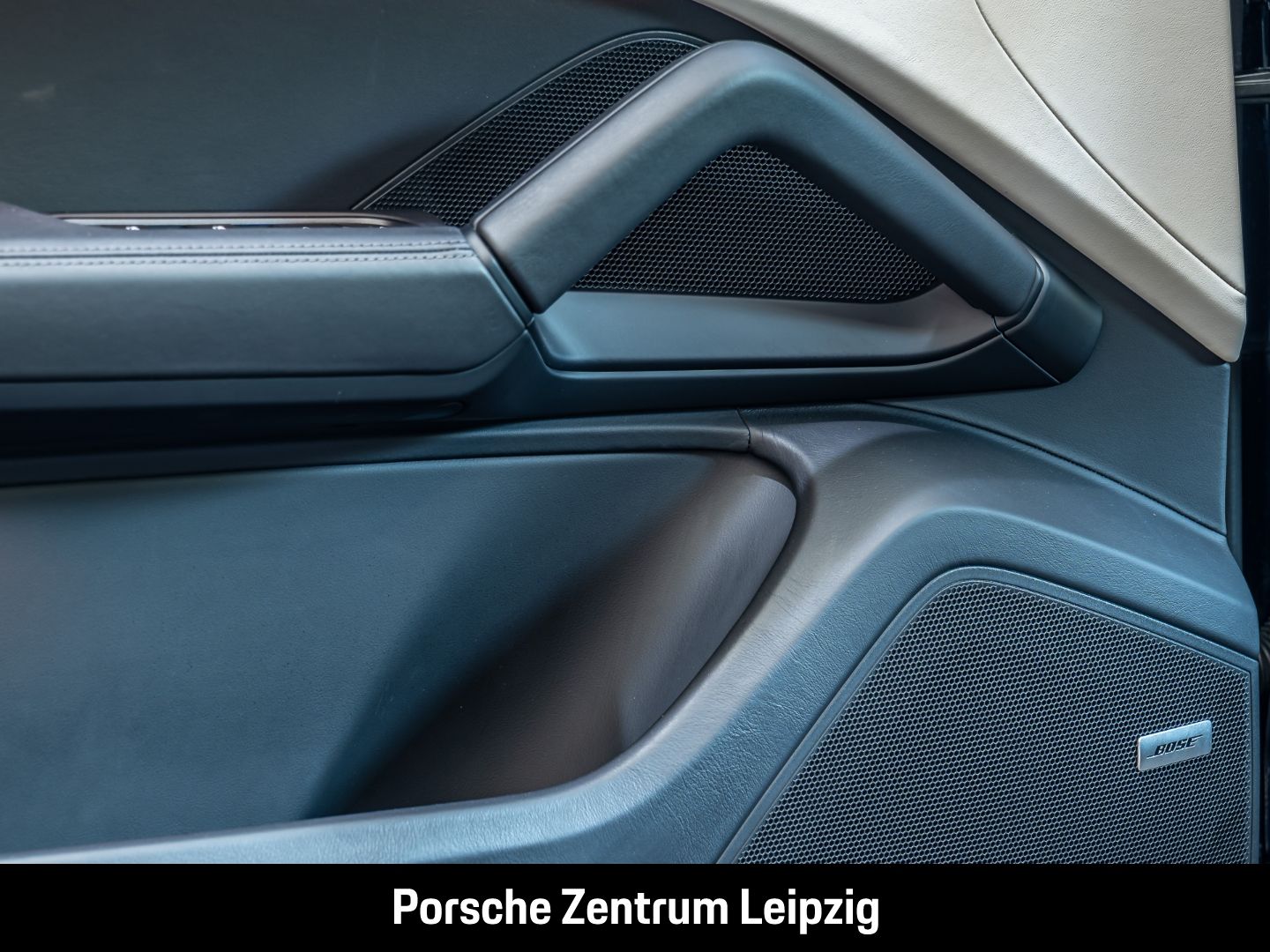 Porsche Cayenne S Massage Sportabgas InnoDrive Standheiz