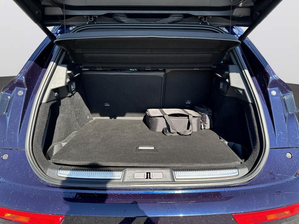 DS Automobiles DS7 Crossback E-Tense 4x4 Louvre