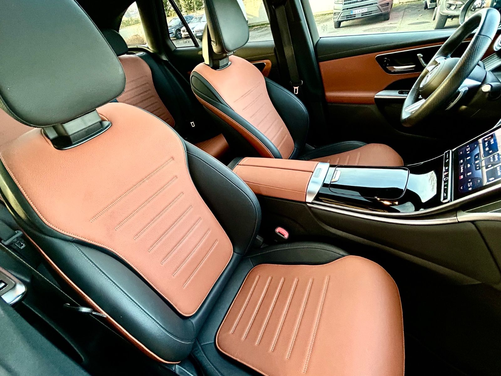 Mercedes-Benz GLC 220 d 4M *AMG PREMIUM PLUS* ERST 19.000 KM *