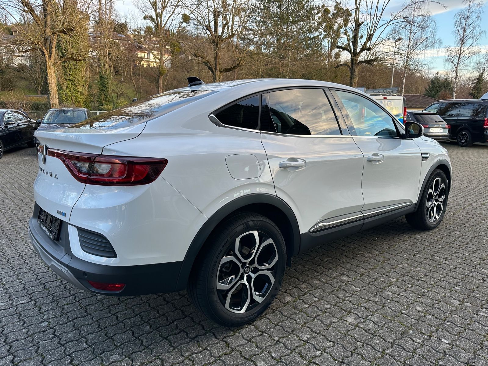 Renault Arkana Intens Hybrid - Samsaru's Car Outlet