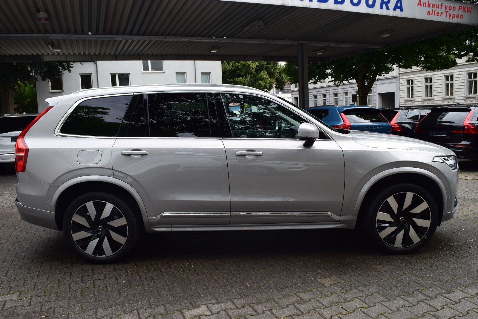 Volvo XC90 T8 AWD Plus - Samsaru's Car Outlet
