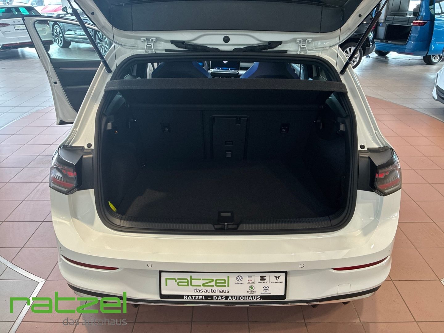 Volkswagen Golf GTE 1.5 eHybrid DSG+AHK+IQ.LIGHT+RÜCKFAHRKA