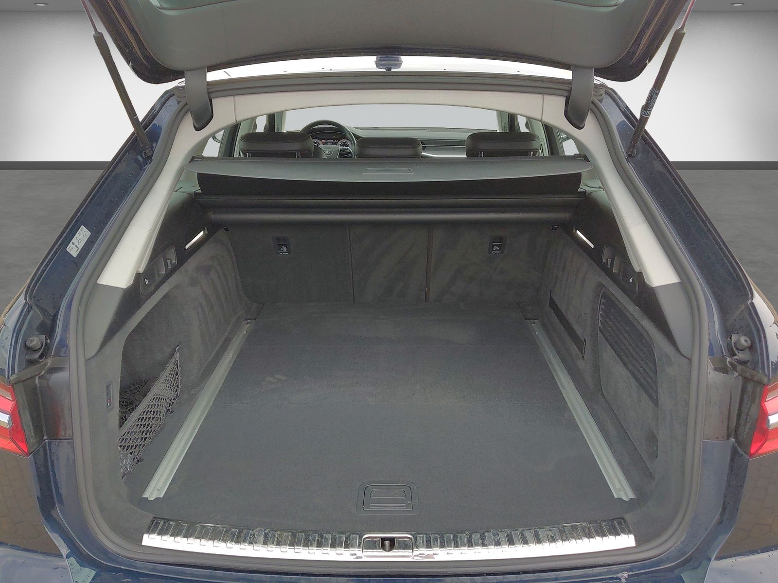 Audi A6 Avant Design 50 TDI M - Samsaru's Car Outlet