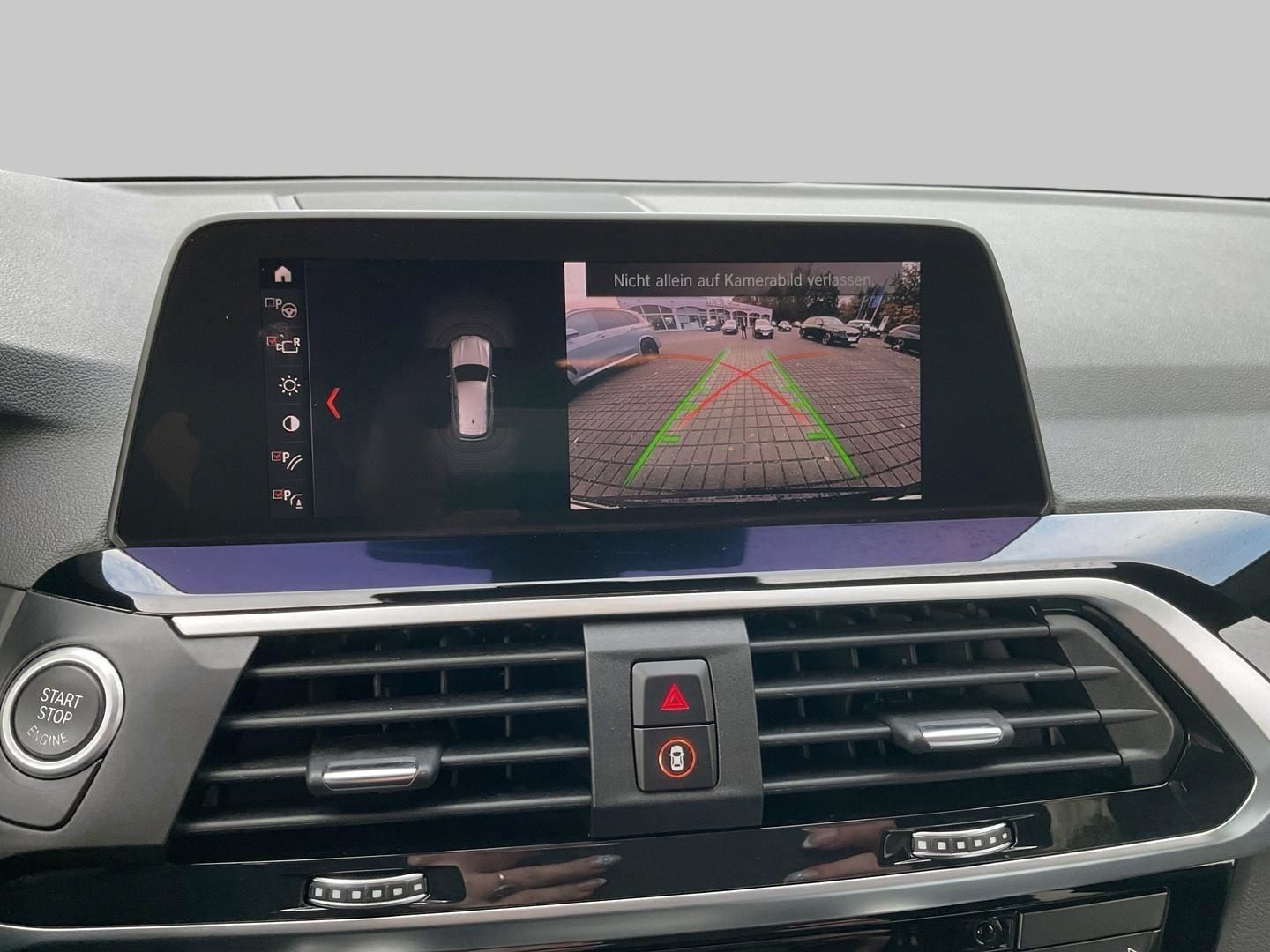 BMW X3 xDrive20d Aut xLine AHK Navi LED SHZ PDC Klim