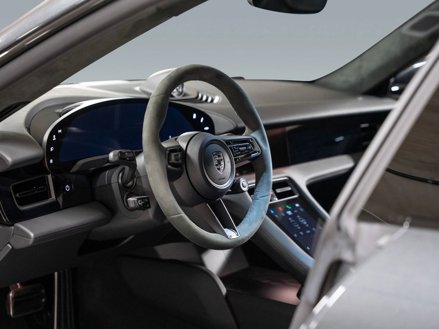 Porsche Taycan Turbo Burmester InnoDrive Massage HD-Matr