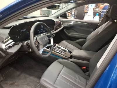 Audi A6 Avant TDI S-tronic quattro +S-LINE+AHK+LEDER