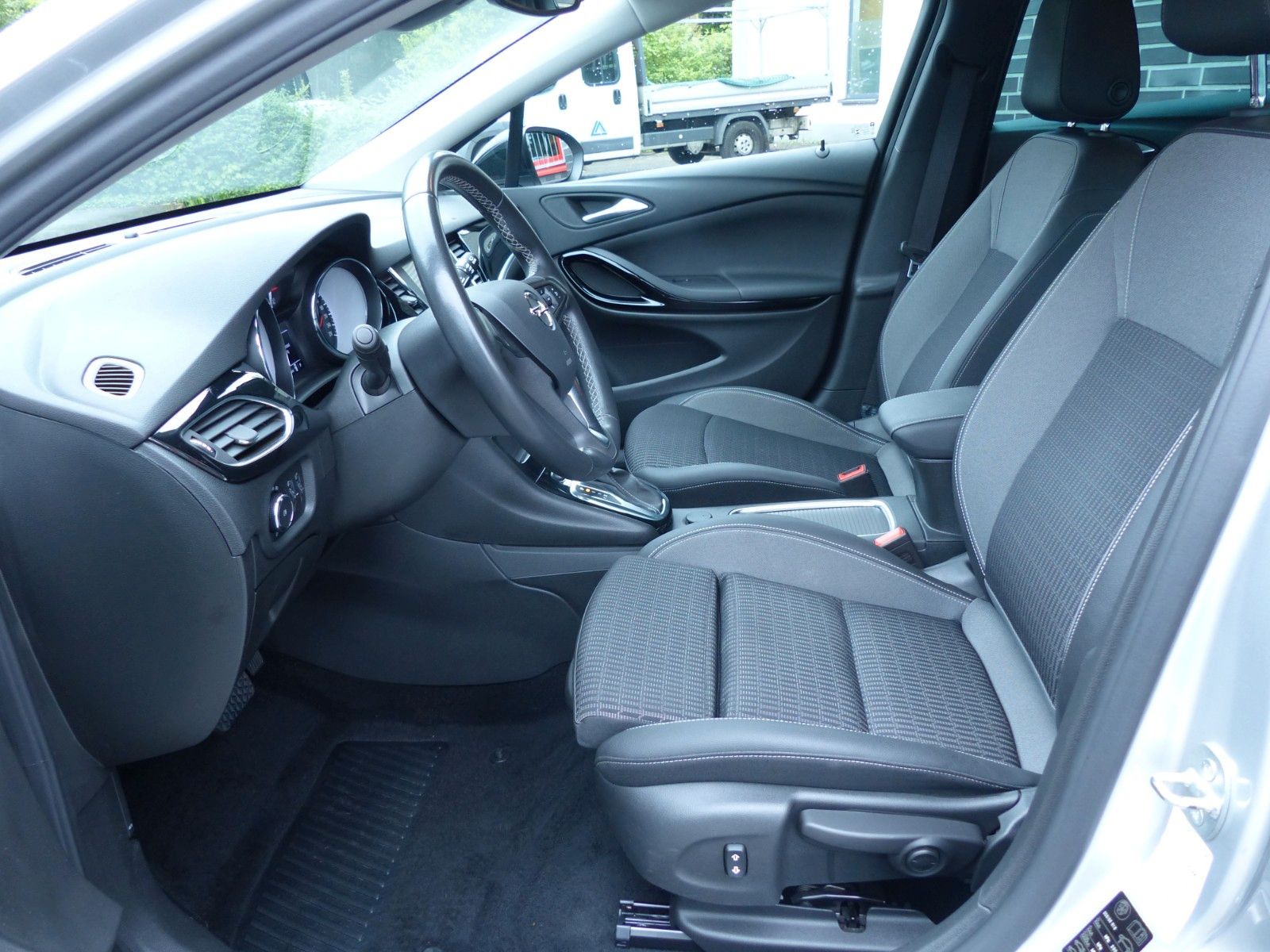 Opel Astra K Sports Tourer BusinessElegance - Samsaru's Car Outlet