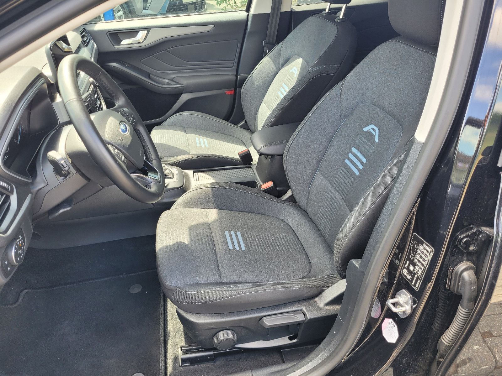 Ford Focus Turnier MHEV Active ACC LED Navi Kamera DA