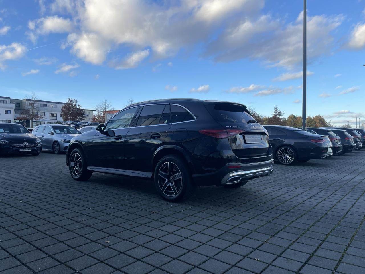 Mercedes-Benz GLC 300 e 4MATIC Pano SpurW LM S-Sitz ACC PDC