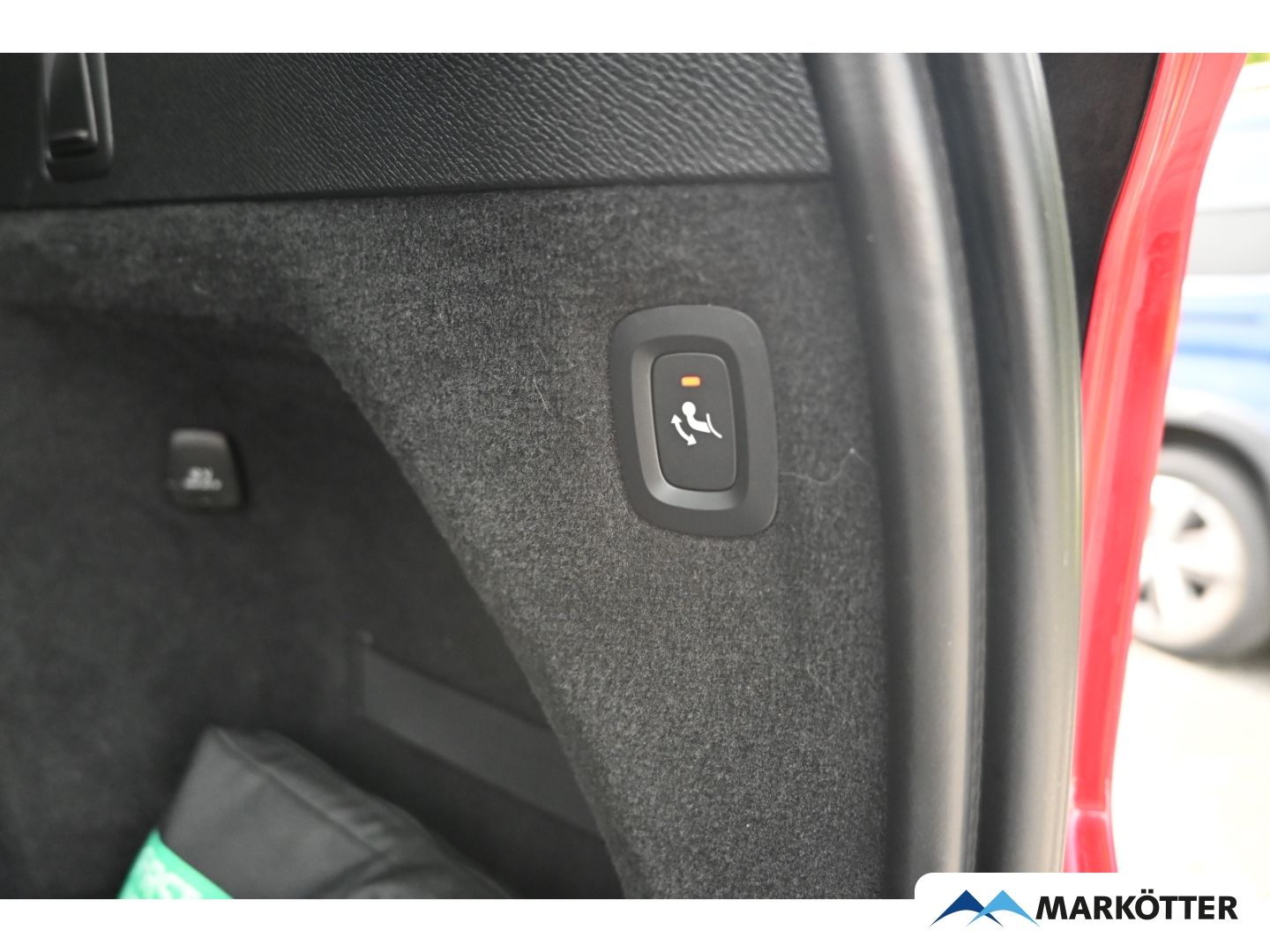 Volvo XC90 B5 AWD Momentum Pro/AHK/ACC/H&K/LenkradH/20