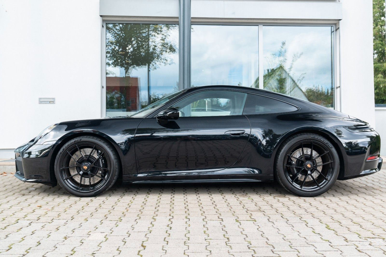 Porsche 992.2 Carrera 4 GTS / COUPE / 18 WEGE / LED