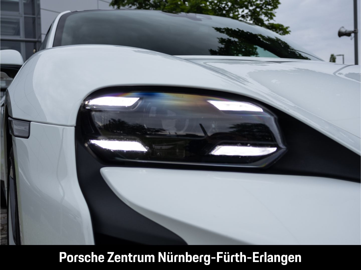 Porsche Taycan GTS PSCB BOSE InnoDrive SurroundView Pano