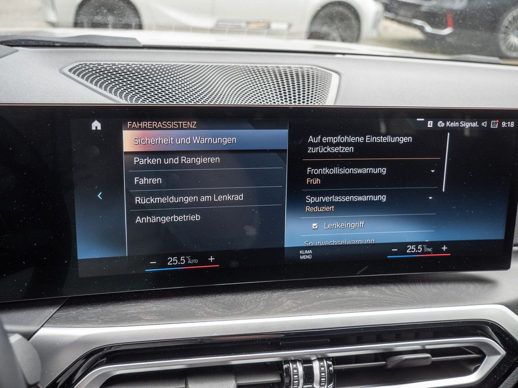 BMW 330e Touring - Samsaru's Car Outlet