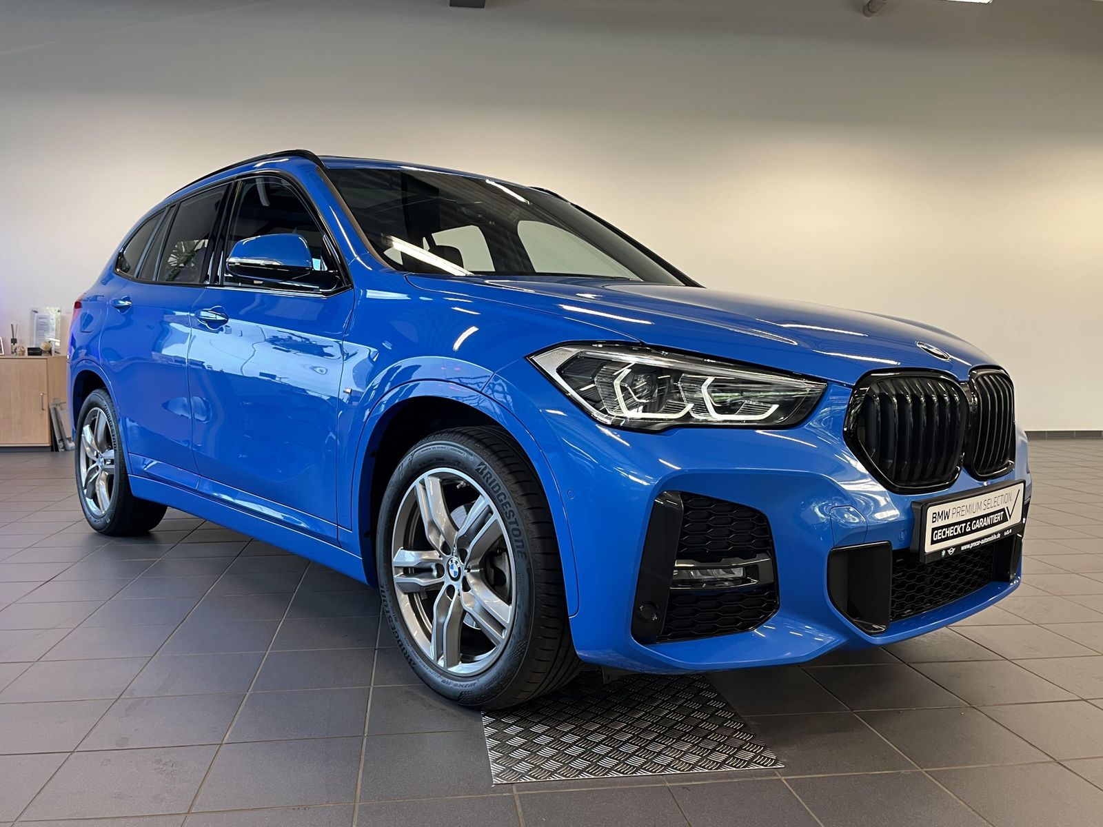 BMW X1 xDrive18d M Sport - Samsaru's Car Outlet