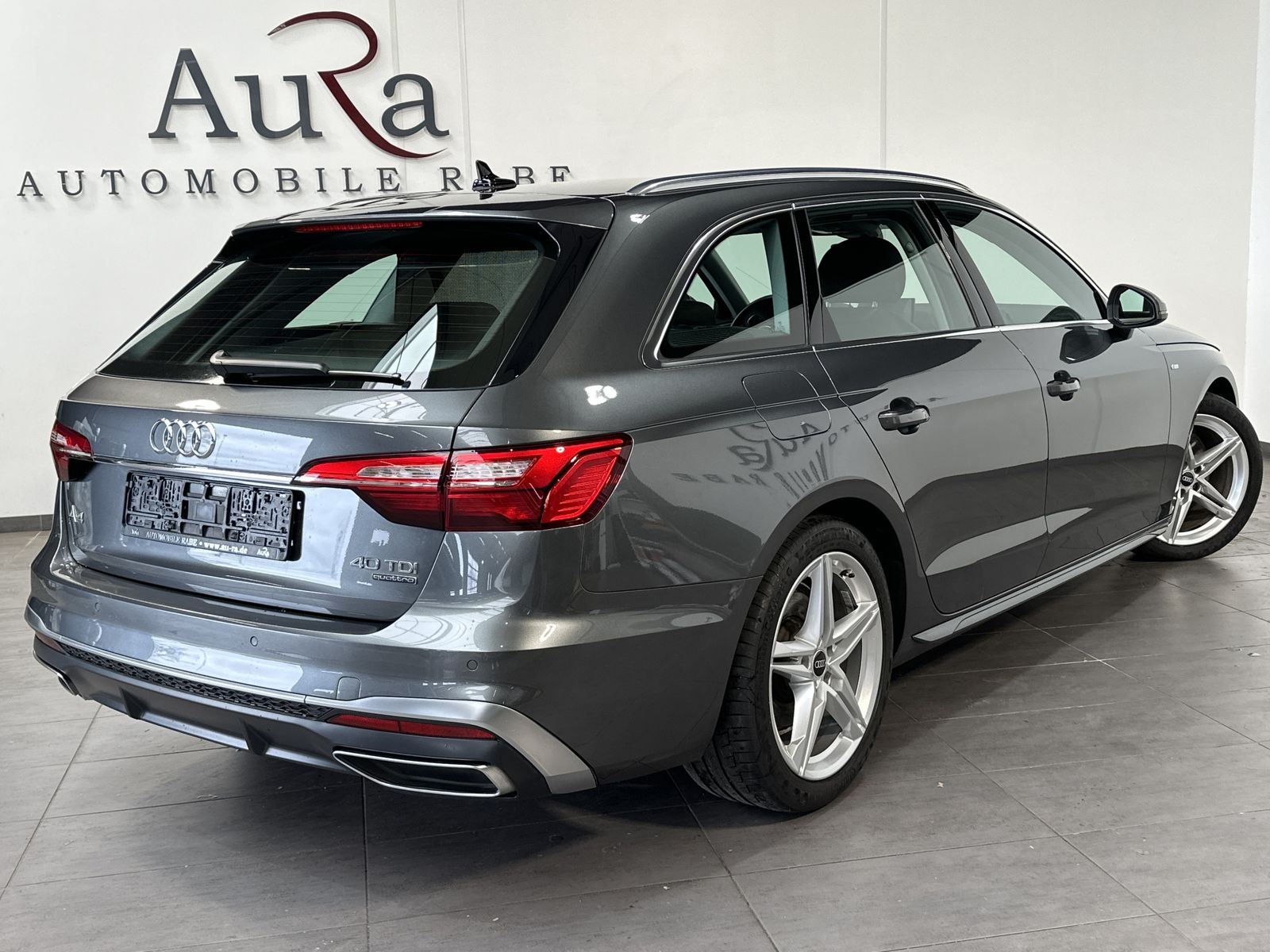 Audi A4 Avant 40 TDI Quattro S-Line - Samsaru's Car Outlet