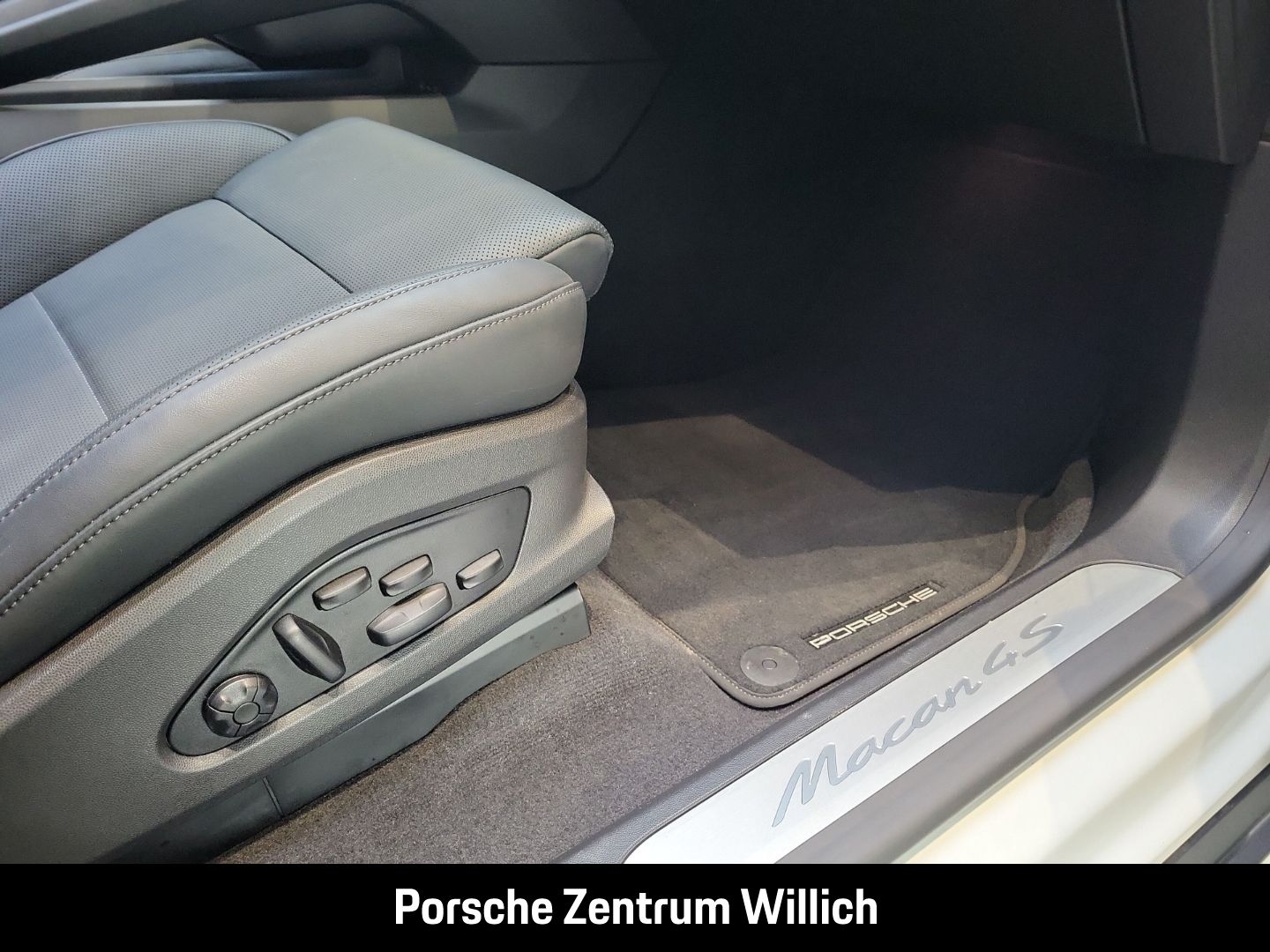 Porsche Macan 4S BOSE LED-Matrix Panorama Luftfederung