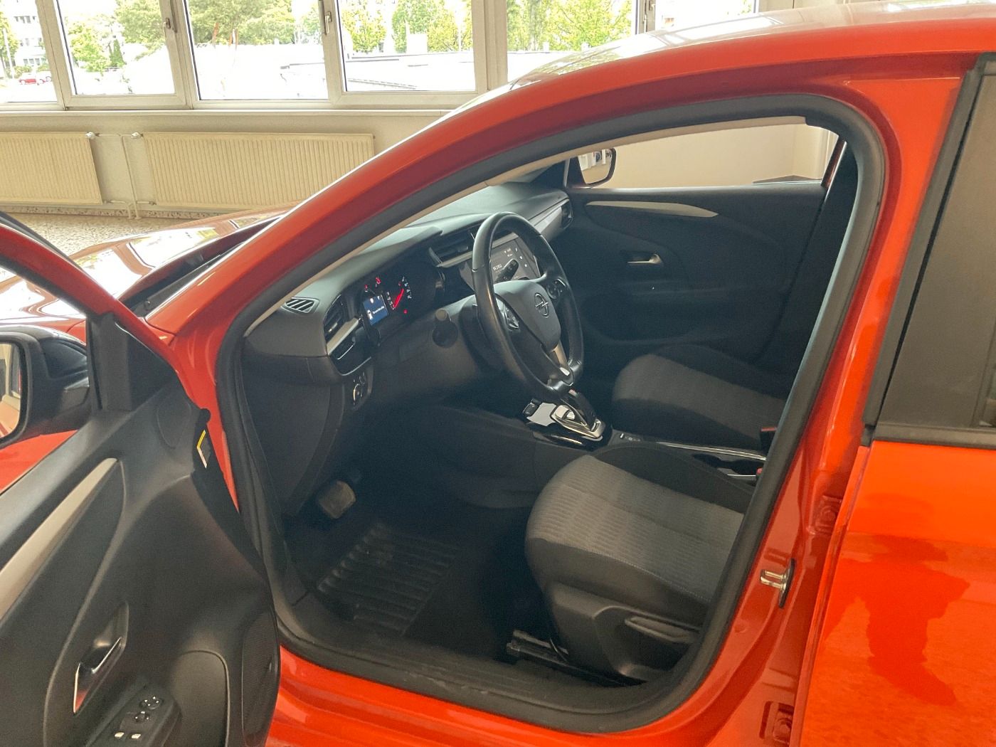 Opel Corsa F 1.2 Turbo Edition - Samsaru's Car Outlet