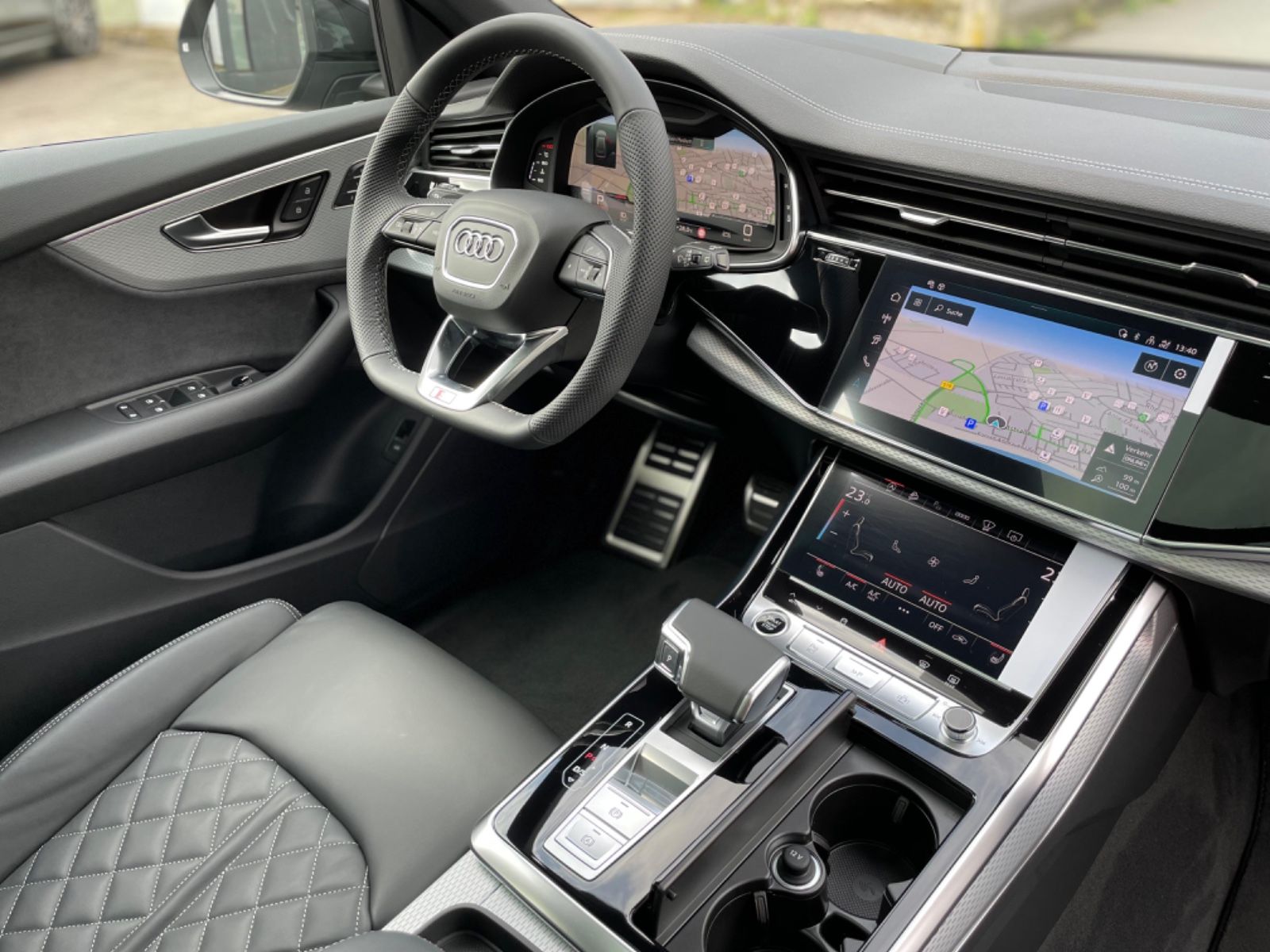 Audi Q8 50 TDI SLine - Samsaru's Car Outlet